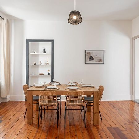 Appartement Spacieux Et Chaleureux Coeur De Ville ชองเบรี ภายนอก รูปภาพ