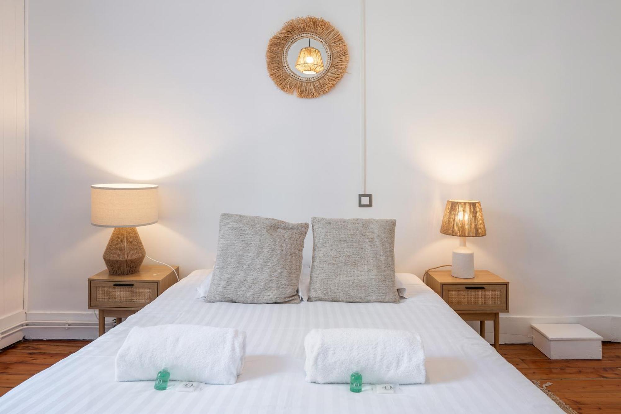 Appartement Spacieux Et Chaleureux Coeur De Ville ชองเบรี ภายนอก รูปภาพ