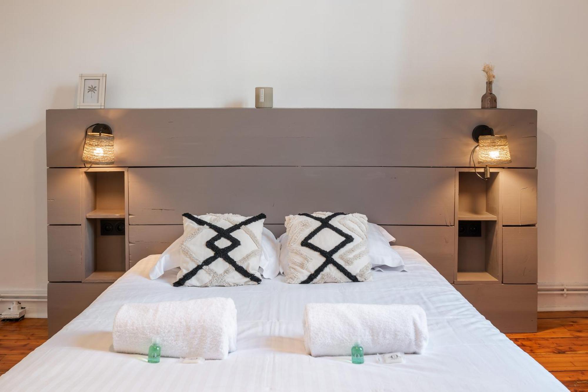 Appartement Spacieux Et Chaleureux Coeur De Ville ชองเบรี ภายนอก รูปภาพ