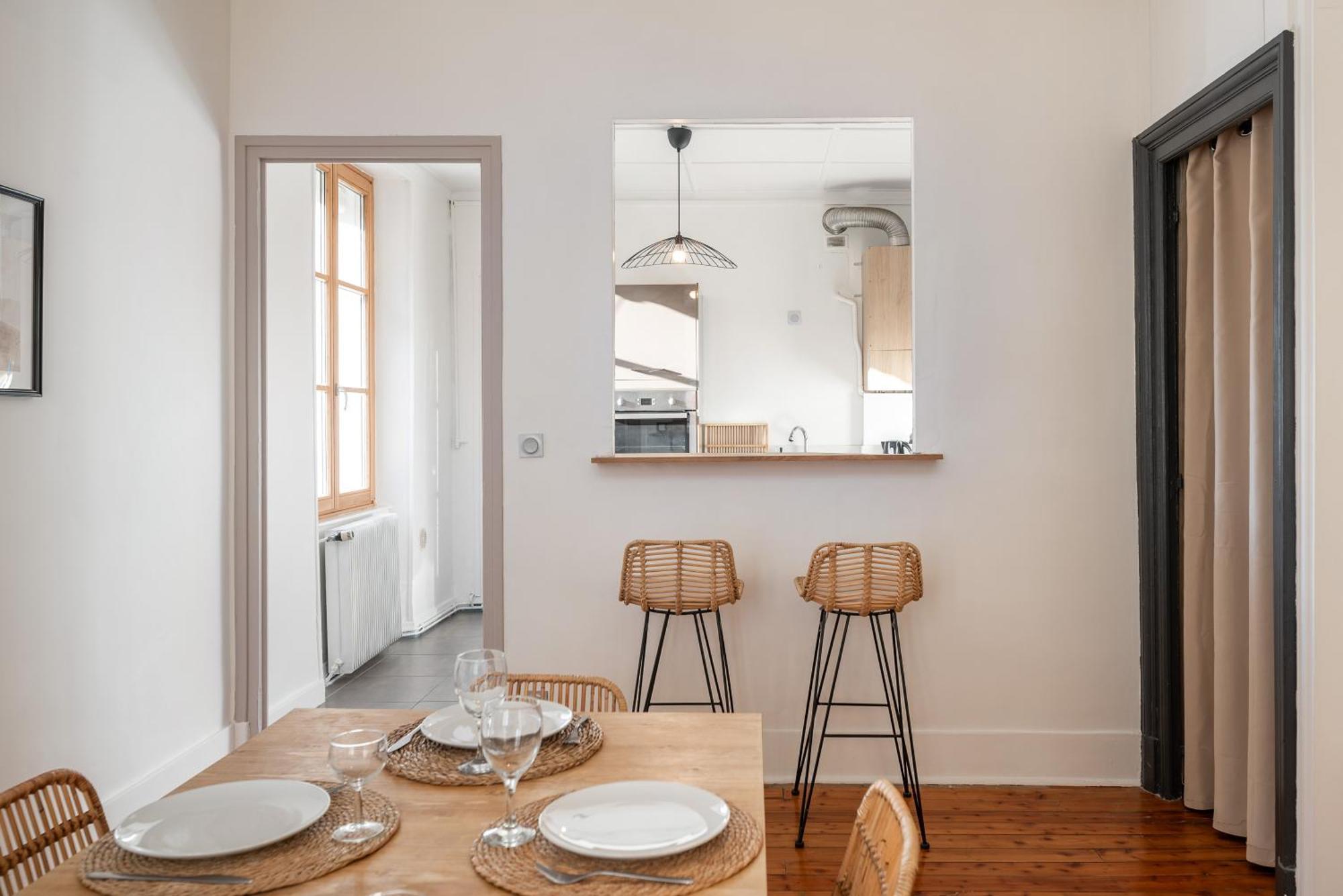Appartement Spacieux Et Chaleureux Coeur De Ville ชองเบรี ภายนอก รูปภาพ